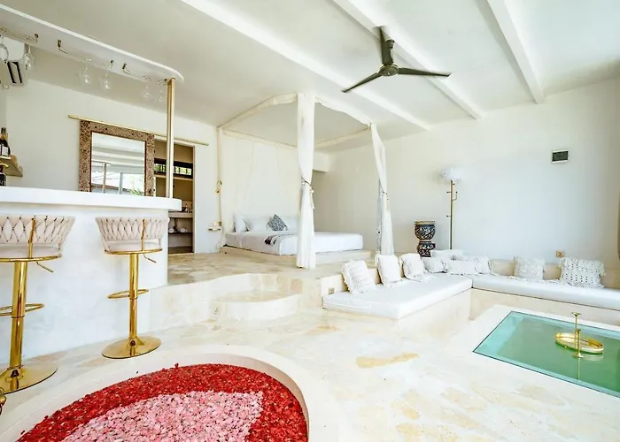 Marghe 1br Romantic Villa, 5 Mins To Thomas Villa Badung (Bali)