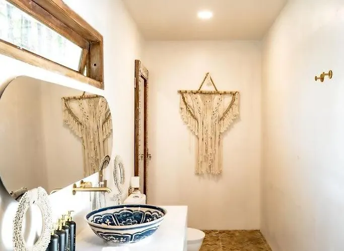 Marghe 1br Romantic Villa, 5 Mins To Thomas Badung (Bali)